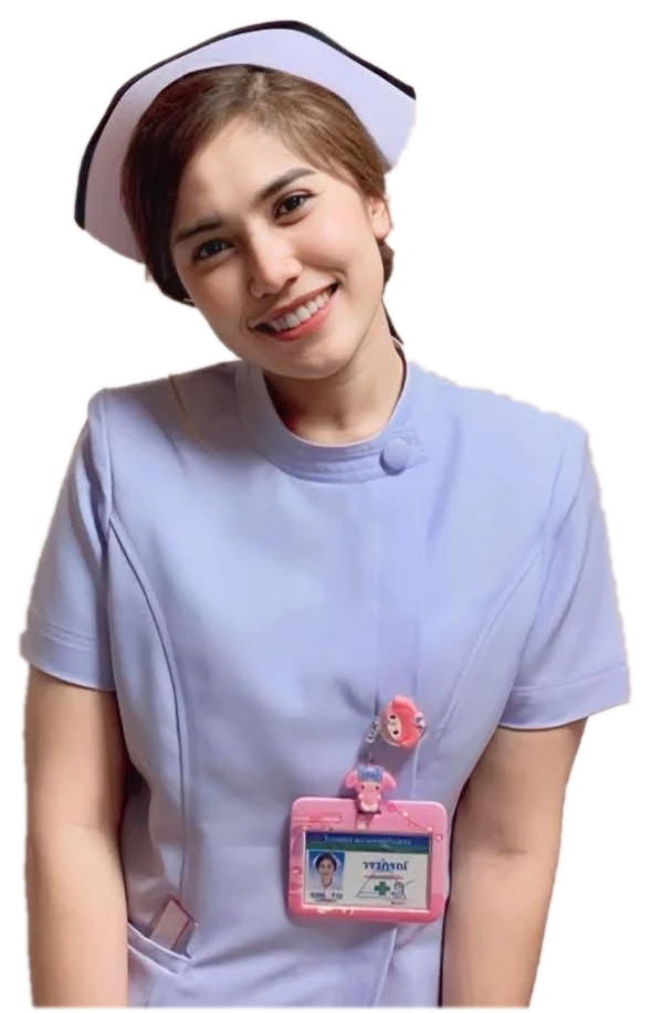 สาว วราภรณ์ ในชุดพยาบาลแบบตัดพื้นหลัง